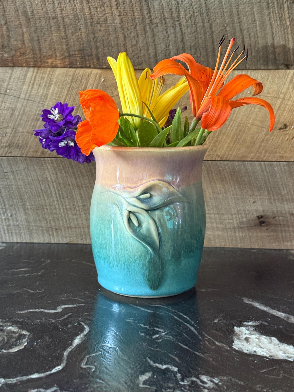 Calla Lily kitchen crock. Fast shipping gift for Mom. 5 inch tall Calla Lilly utility jar. Spoon Jar. ART Nouveau flower vase.