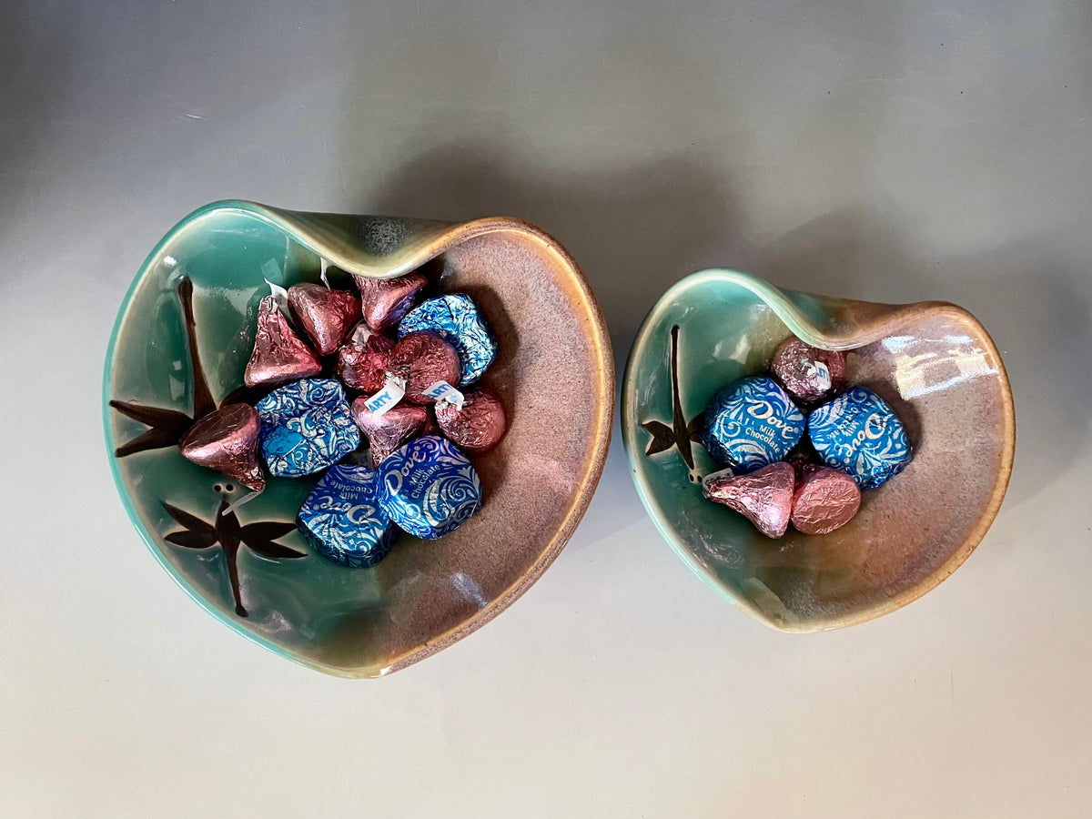Pottery bowl set.  Dragonfly Heart bowls. Set of 2 ceramic Nesting  Bowls. Wedding gift. Fast shipping.