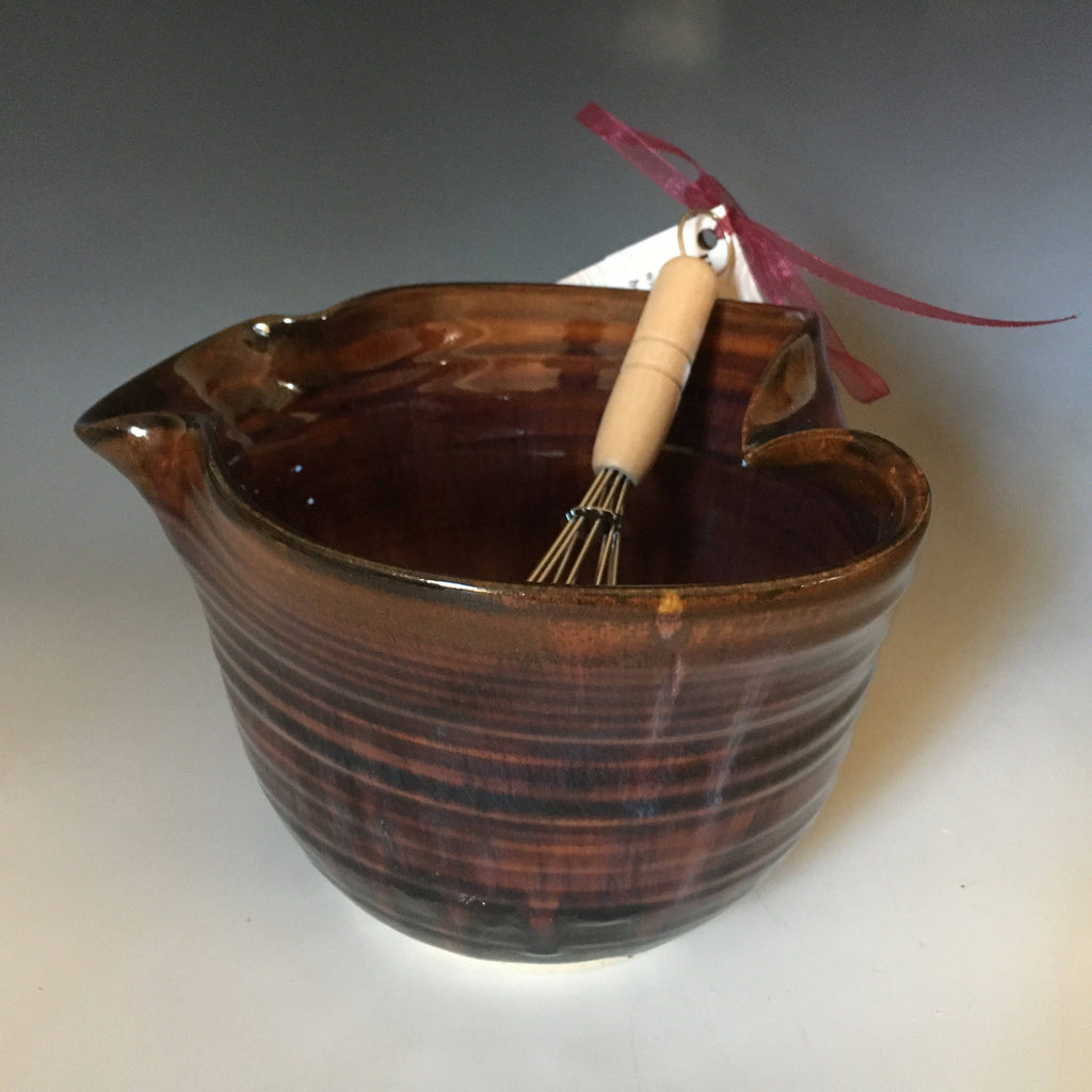 Pottery batter bowl. Southwest Mixing Bowl, Ergonomic Bowl, Ceramic Bowl with Whisk. Fast shipping. Omelette bowl. Wedding gift.