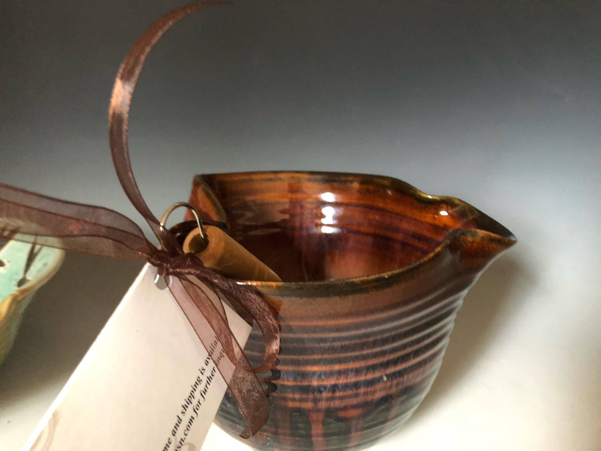 Pottery batter bowl. Southwest Mixing Bowl, Ergonomic Bowl, Ceramic Bowl with Whisk. Fast shipping. Omelette bowl. Wedding gift.